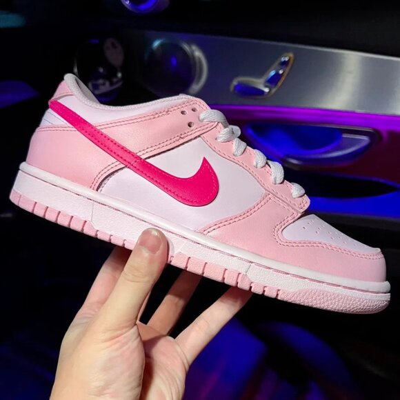 🌸Nike Dunk Low Triple Barbie Pink Women's Sneakers - Picture 4 of 6